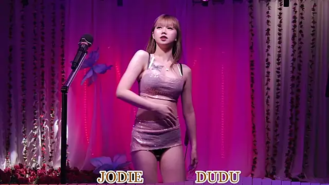 แชท XXX สดของ yznt-dudu