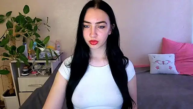 WildKittenX_'s Live XXX Chat
