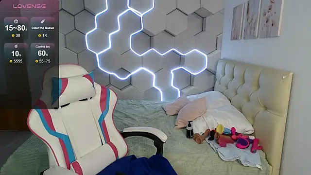 aliicemeow Adlı Modelin Canlı XXX Sohbeti