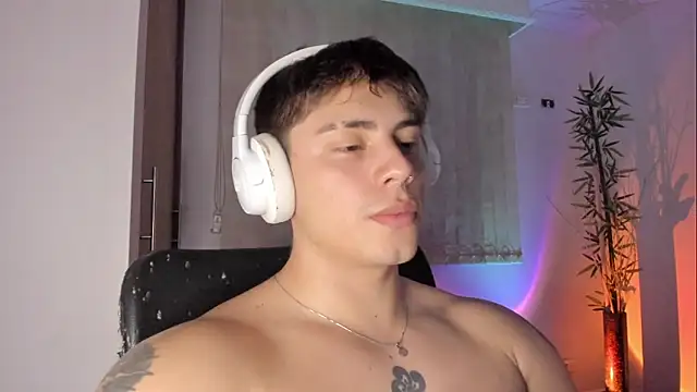 XXX chat uživo modela Giordano_Russo