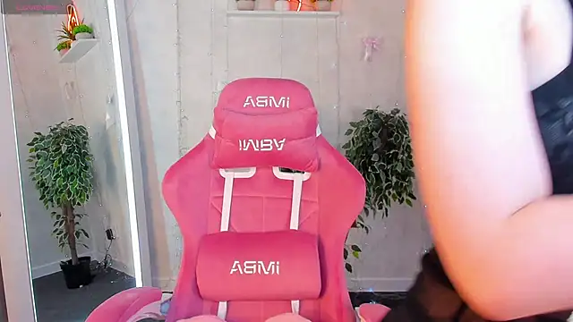 XXX chat uživo modela Emmaa_Kimm