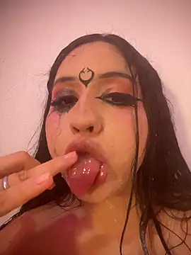hally_berry____ Chat XXX in diretta