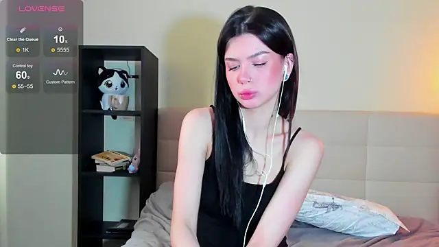 Chat +18 de Tune_Godnesss ao vivo