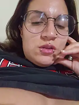 Karengenesisx Chat XXX in diretta