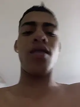 Chatroom XXX en direct de Antonelo_blake