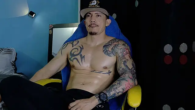 Chatroom XXX en direct de Alex_motta