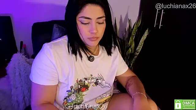 lucy26_ Live XXX-Chat