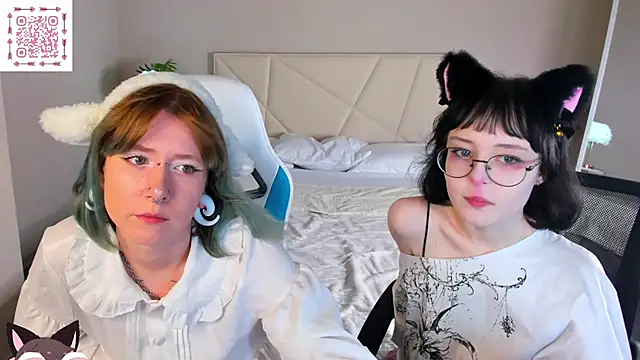 Chat +18 de Elira_Vane ao vivo