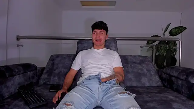 Valerio_James7 Adlı Modelin Web Kamerası Şovu