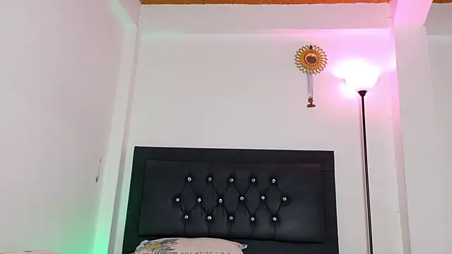 Adele_Rush Chat XXX live