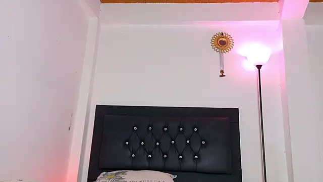 Živý XXX chat Adele_Rush