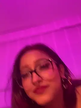 XXX chat uživo modela LilithMonette