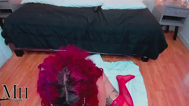 Онлайн чат XXX MizzHell