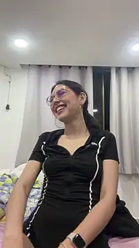 Cloebennet013 Chat XXX live