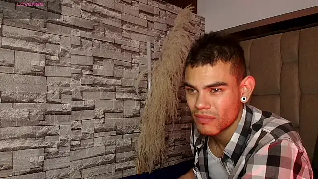 Lycan__ – Naživo XXX chat