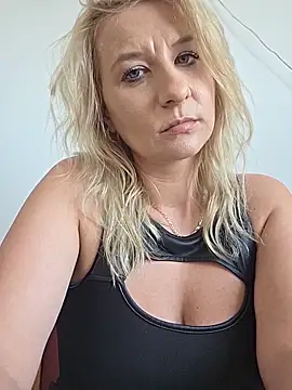 KaylinJan Live XXX Chat