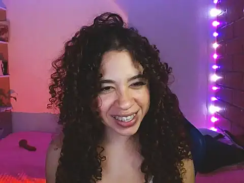 Medussa3033 라이브 XXX 채팅