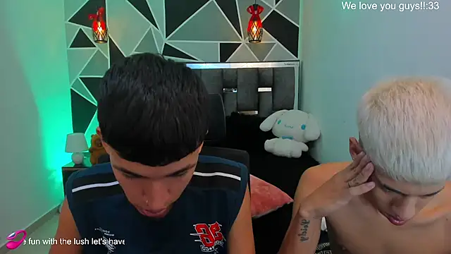 Juan_Nd_Steven Chat XXX live