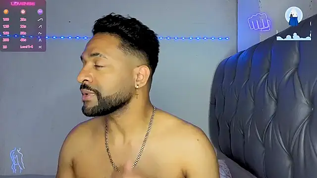 bbcblackhot34 élő XXX-chatje