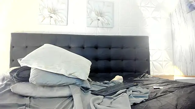 enzzox Chat XXX live