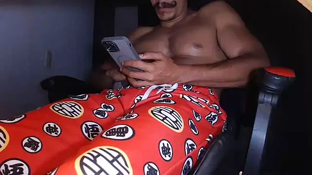 ErosFindomKing XXX чат на живо