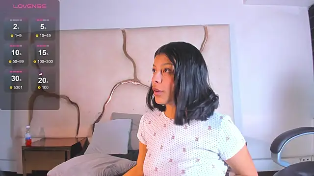Salmaportman69 即時 XXX 聊天