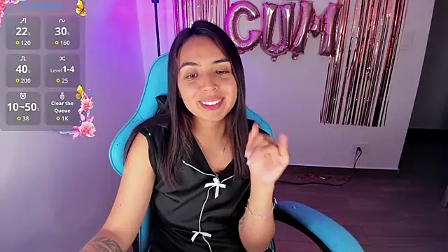 Chatroom XXX en direct de Nicole_Ss
