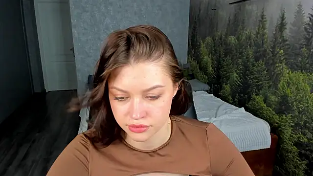 Maya-Mimi live XXX chat