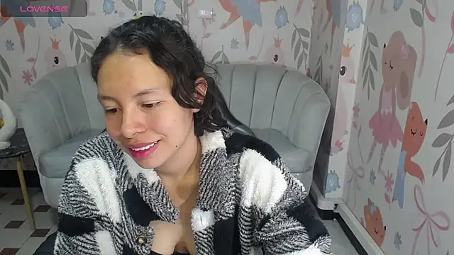 karim_v_v's Live XXX Chat