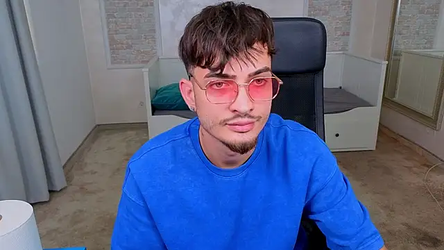 BrandonTate 即時 XXX 聊天