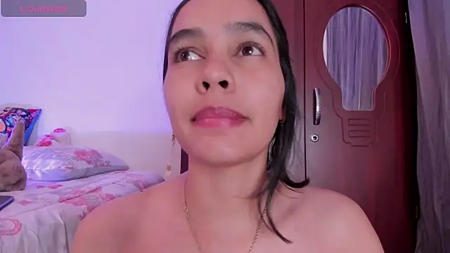 samara_jonness' Live XXX Chat