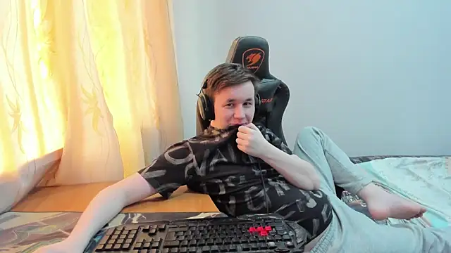 iliaskrislove's Live XXX Chat