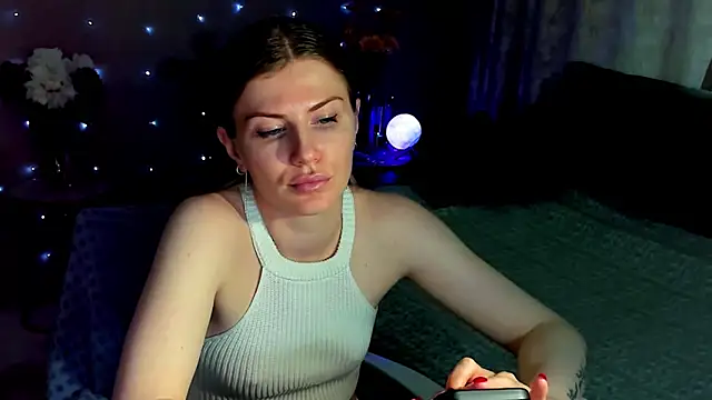 Chat XXX en directo de JinnaGreat