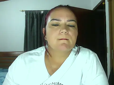 Chatroom XXX en direct de Roja_tentacion
