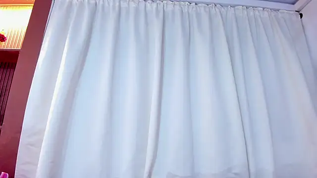 Ambarbrownn___ XXX чат на живо