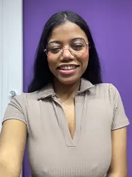 Ariana_roxe_ Live XXX-chat