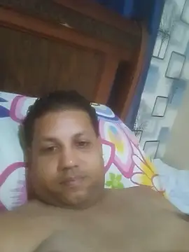 BustlingShirt Webcamshow