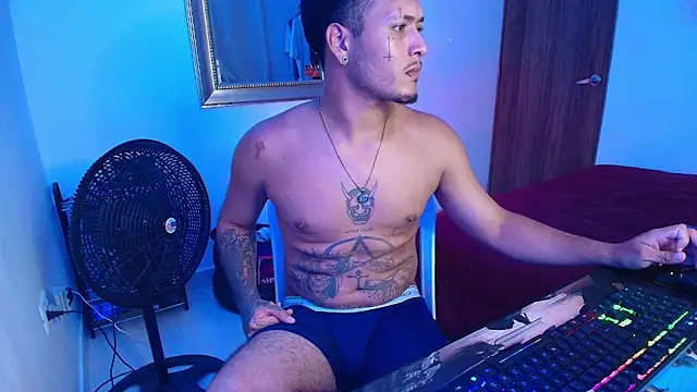 Chat XXX ao vivo de Crow_boss77
