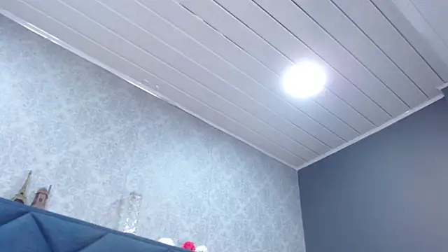 shanthal_bllizz XXX чат на живо
