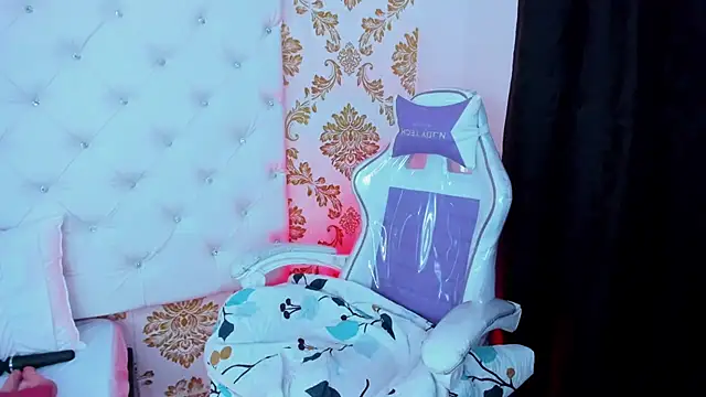 Chat +18 de pinky__bunny ao vivo