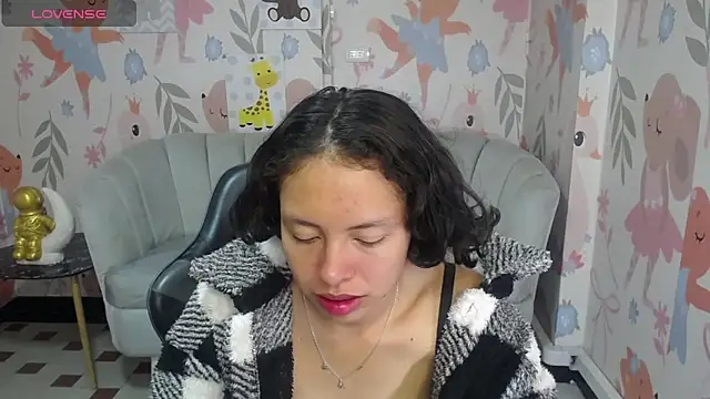 karim_v_v's Live XXX Chat