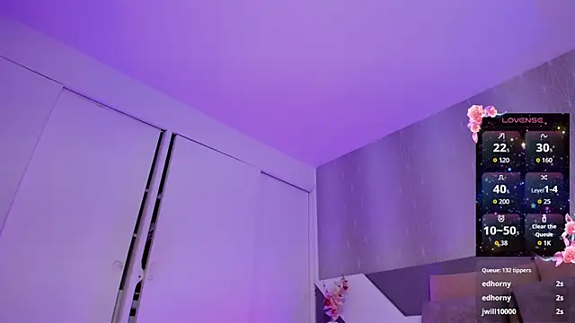 Онлайн чат XXX Andreaa_Clark