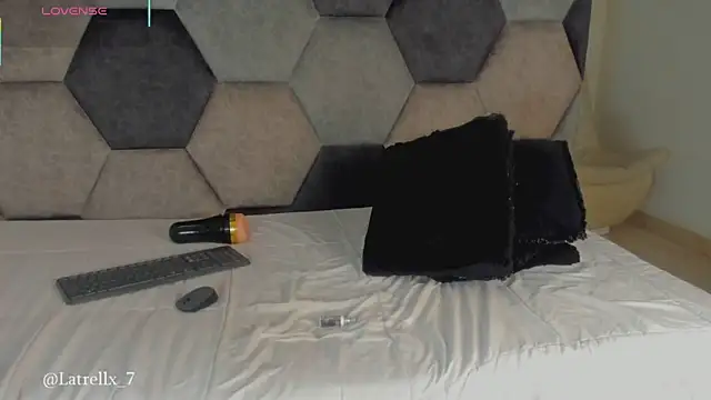 Latrellx7 Live XXX-Chat