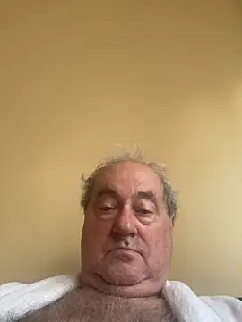Chat +18 de csikar ao vivo