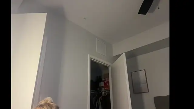 ElenaErickson Chat XXX live