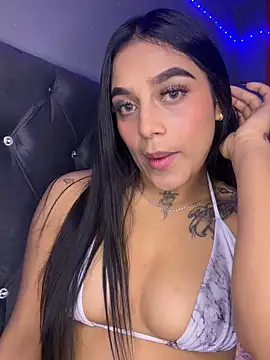 Chatroom XXX en direct de Emily_sharlot