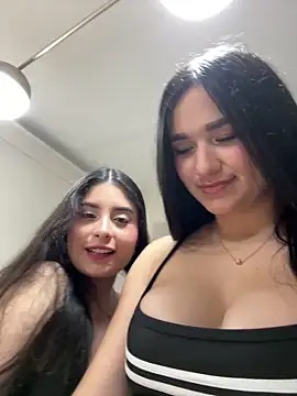 TheAlejandroDolls লাইভ XXX চ্যাট