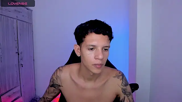 tylernova live XXX chat