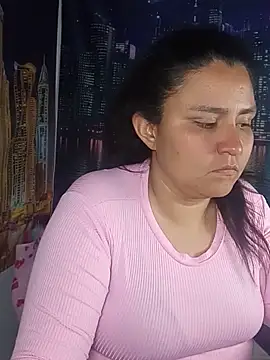 BaddieLuxe_ Adlı Modelin Canlı XXX Sohbeti
