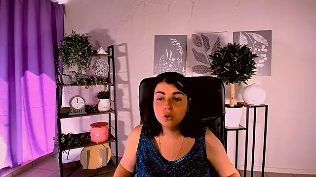 MartaEdams 라이브 XXX 채팅